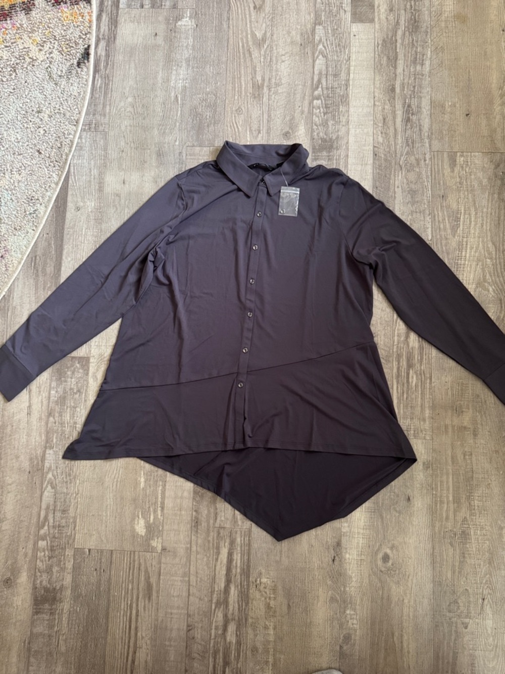 H by Halston Black Button-Down Asymmetrical Hem Shirt